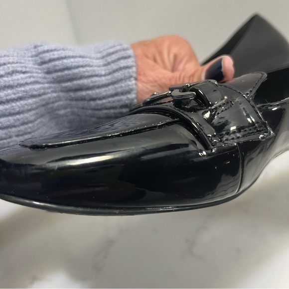 Bandolino Black Patent Leather Loafers 8.5 - Picture 4 of 12